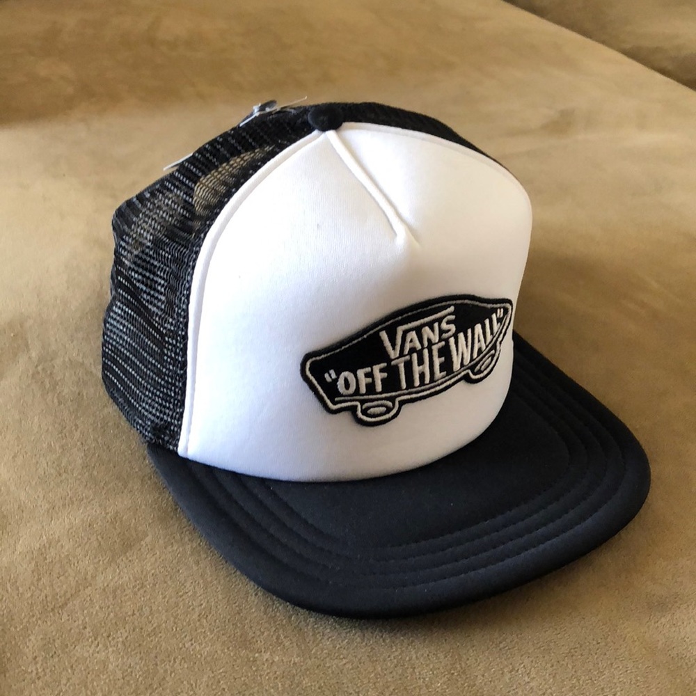 Men’s Vans trucker hat